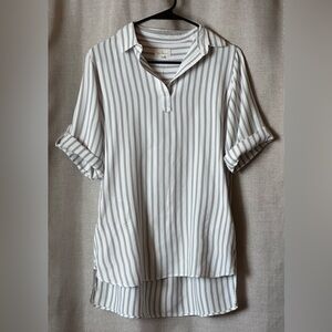 Thread & Supply•3/4 button-tab sleeve blouse•small•rayon•gray/white striped•slit